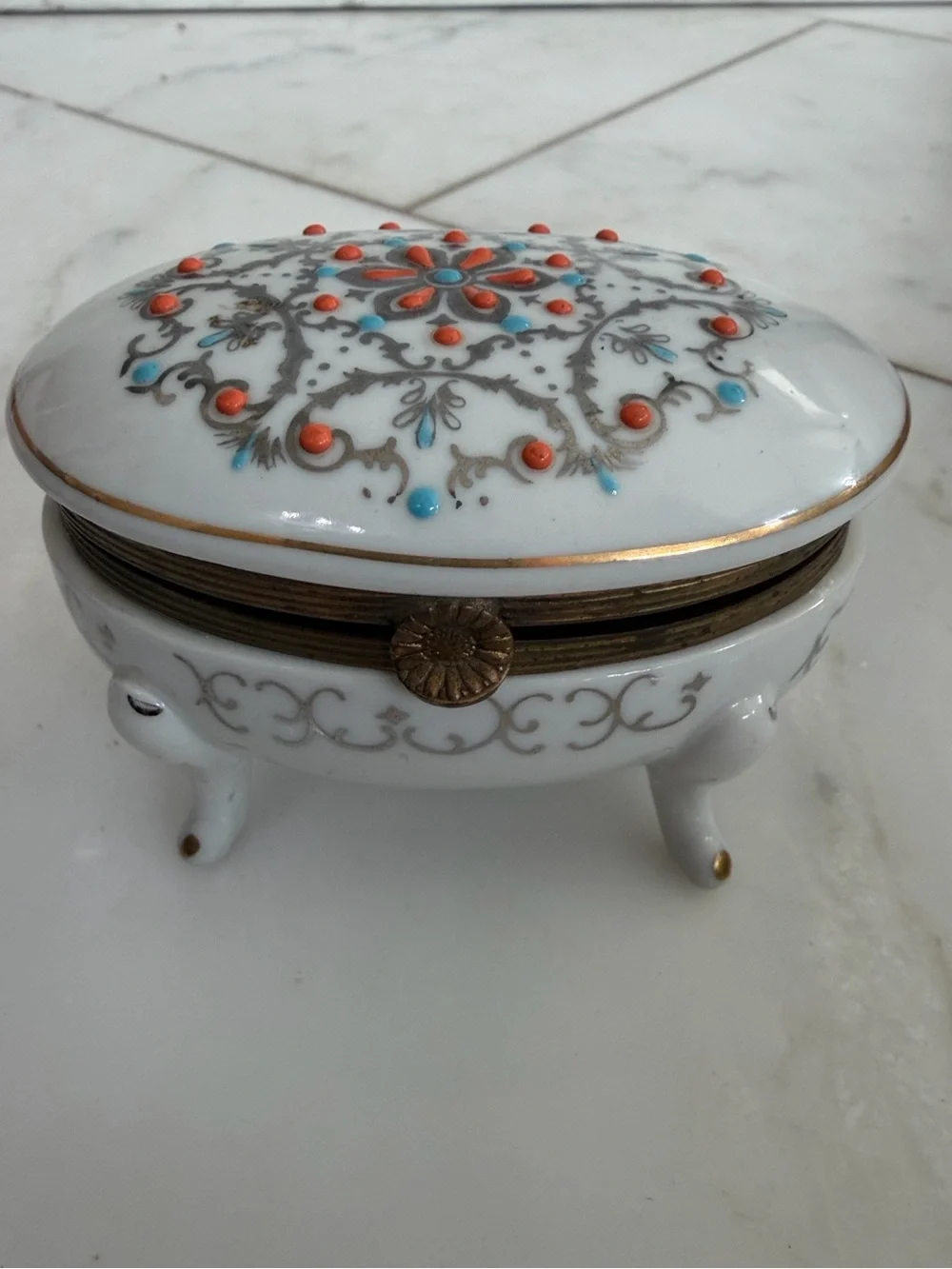 Vintage Antique Hand Painted Ceramic Four leg Trinket Ring Holder